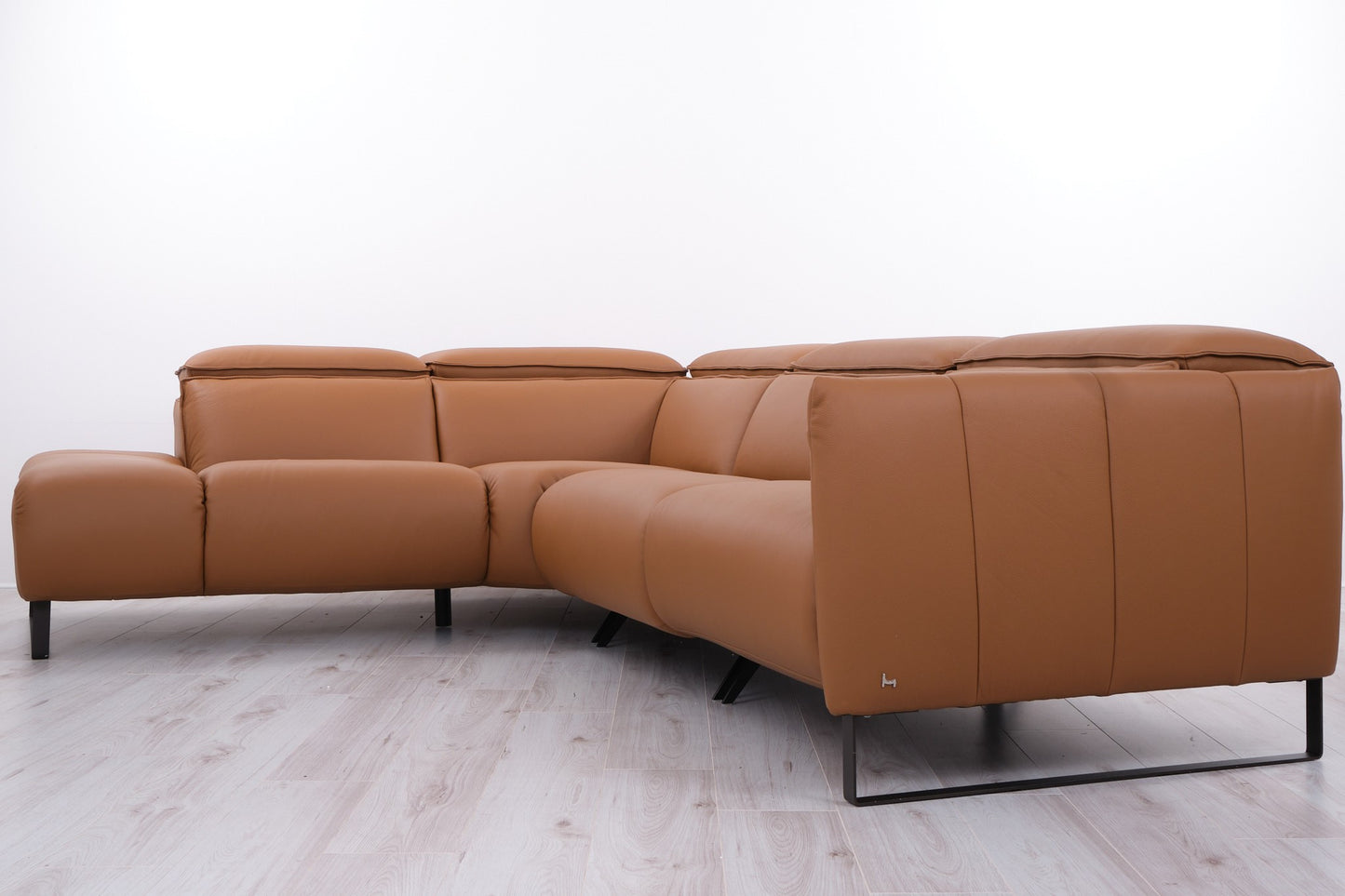 GENOA LEATHER CORNER SUITE WITH ELECTRIC RECLINING