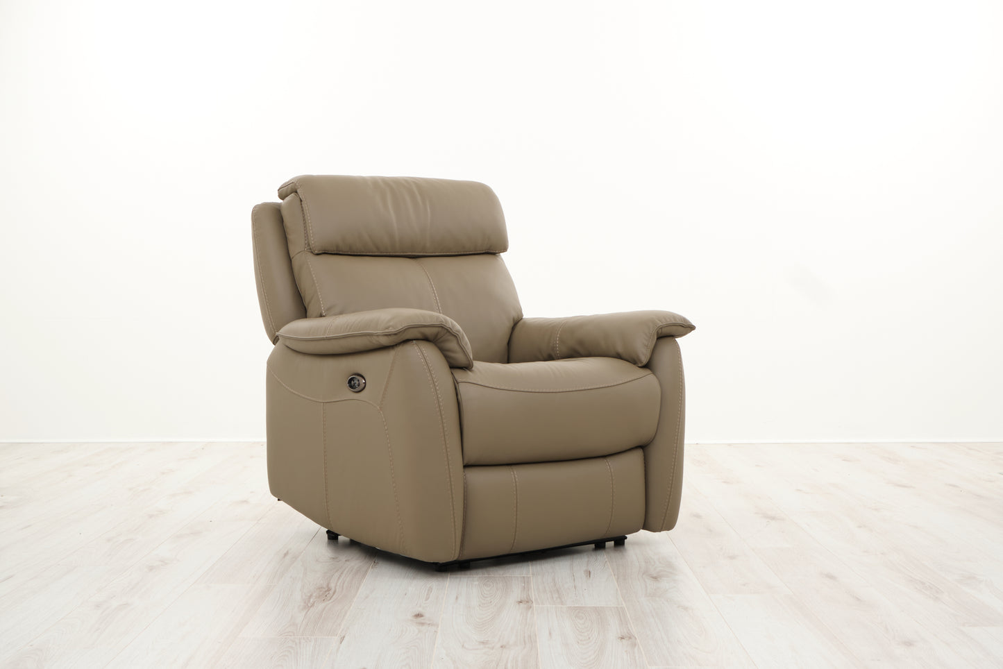 LOTTIE ARMCHAIR LEATHER