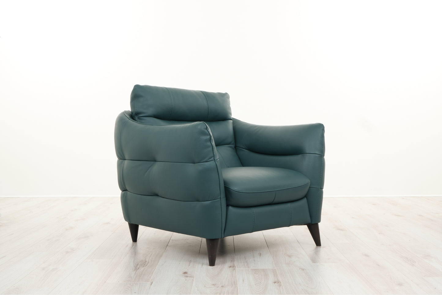 CABRINI ARMCHAIR